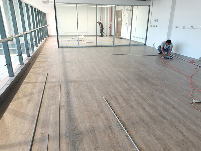 北京東泰恒瑞新型建材有限公司是北京最專業(yè)的塑膠地板供應(yīng)商之一
